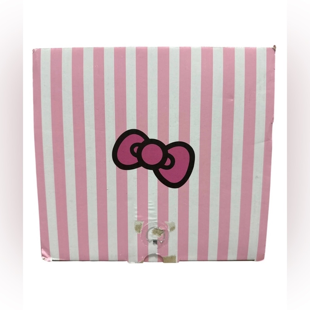 The Hello Kitty Ceramic Christmas Tree with Multi-Color Lights by Ikonic - Picture 11 of 12